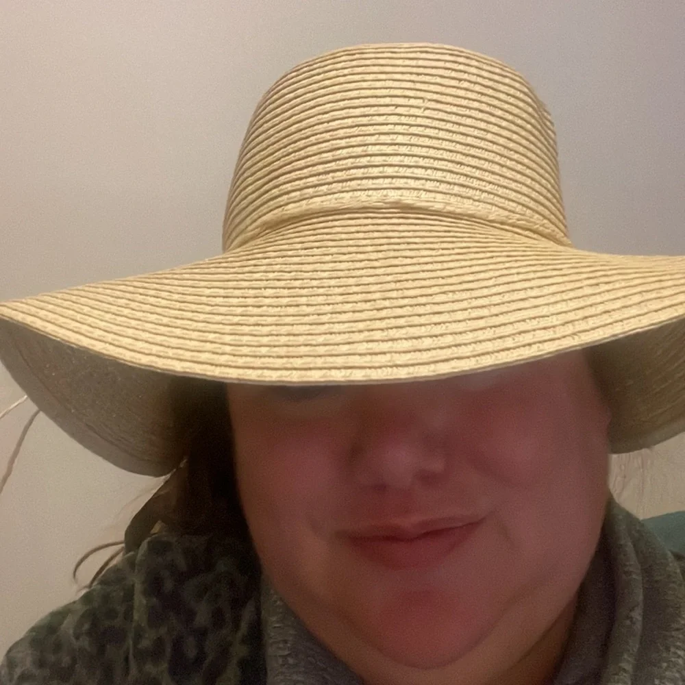 Momentum Cream floppy beach sun hat raffia style fits extra small to small new